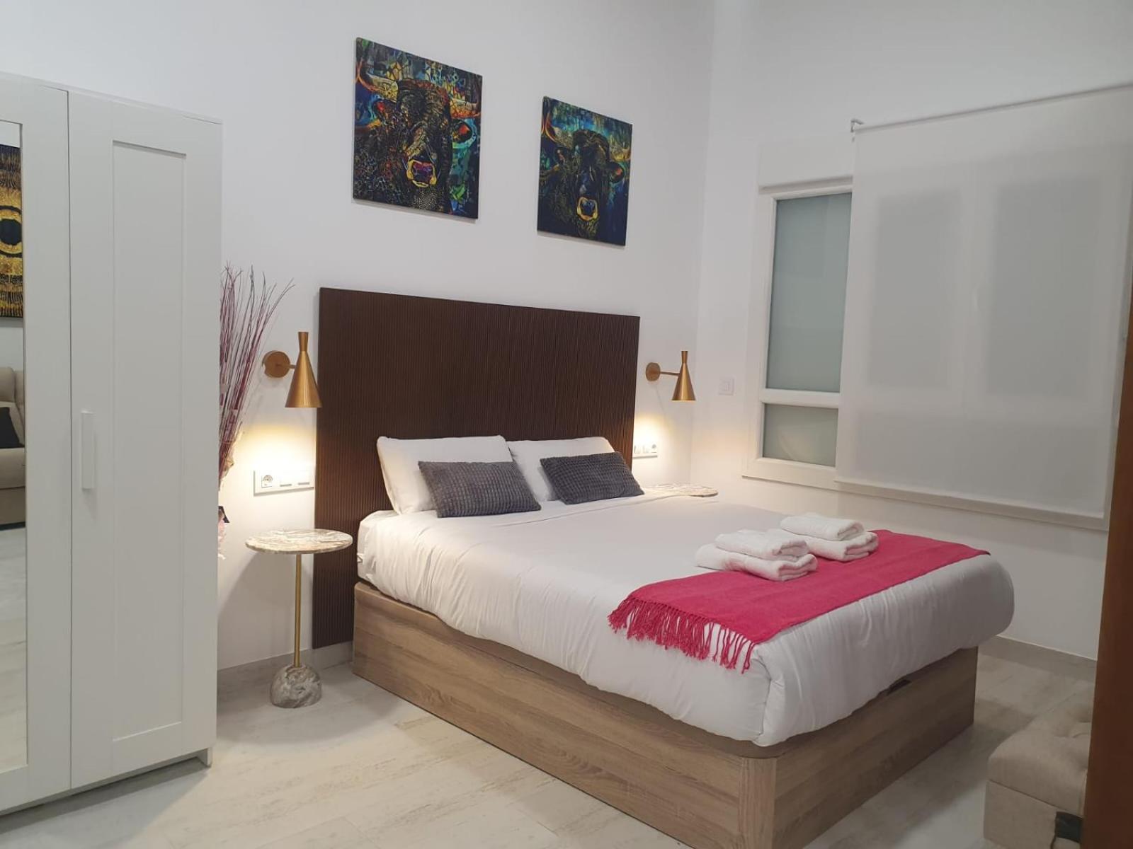 Deluxe En Av Cruz Roja